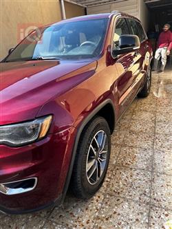 جیپ گراند شیرۆکی